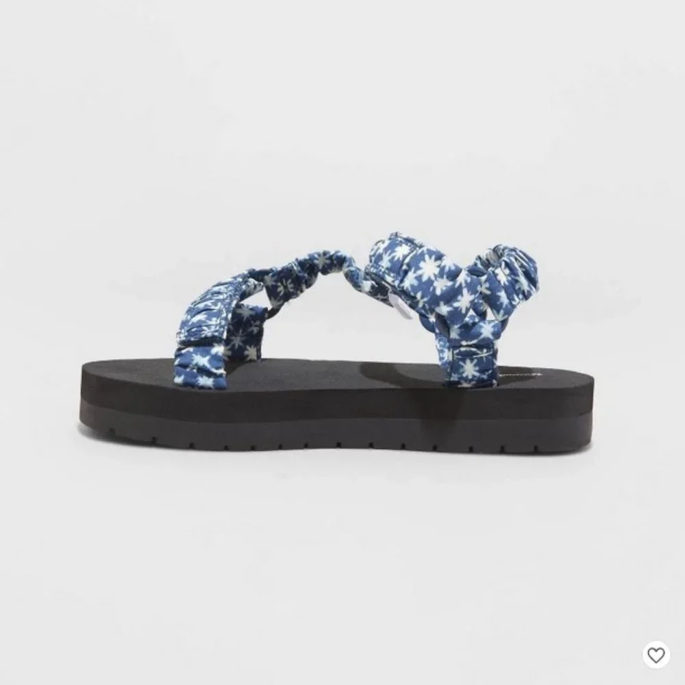 Women's Floris Platform Sport‎ Sandals - Universal Thread™ Blue